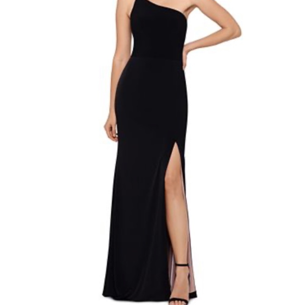 Built in bra black one shoulder evening gown